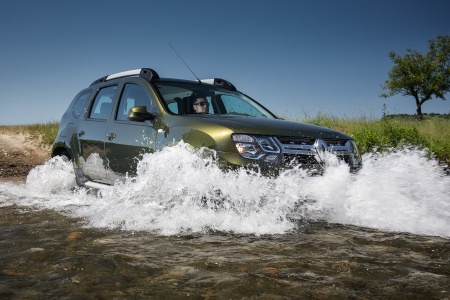 new-renault-duster-2015-34